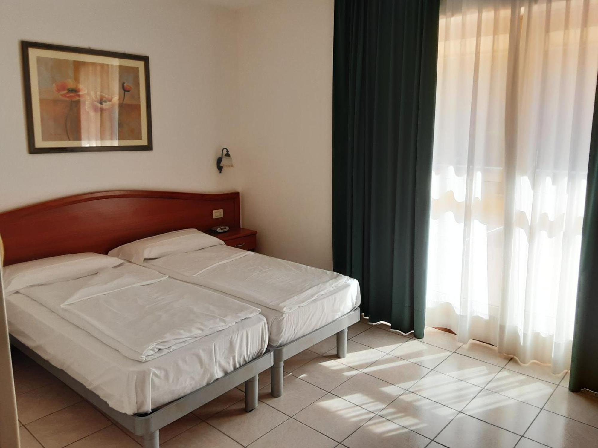 Hotel Florida Limone sul Garda Bagian luar foto