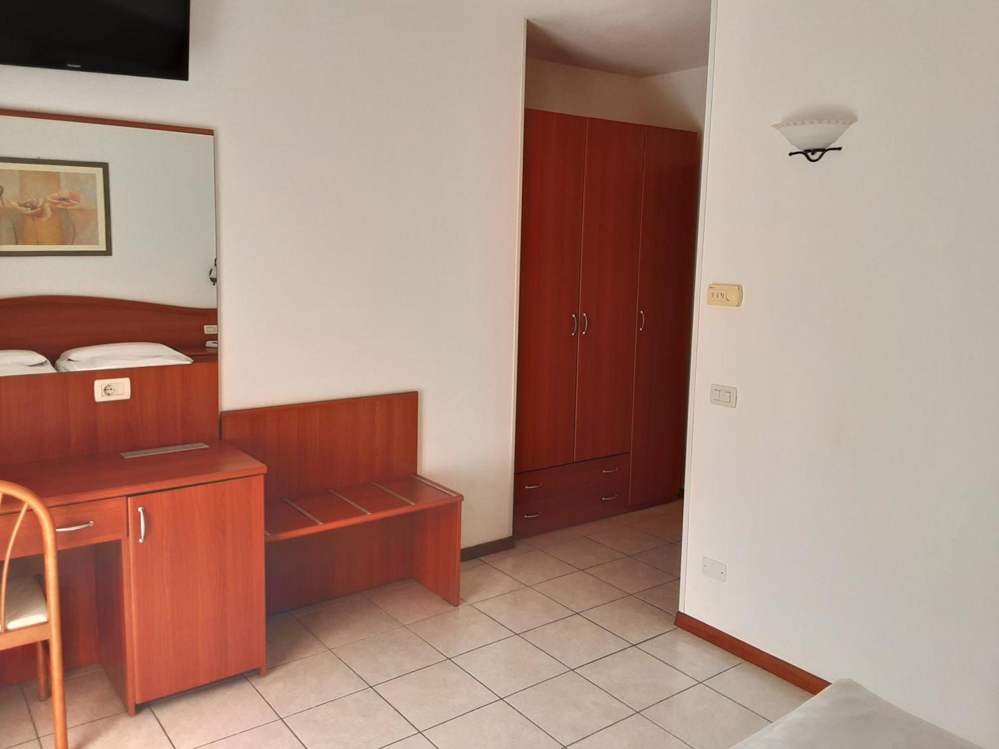 Hotel Florida Limone sul Garda Bagian luar foto